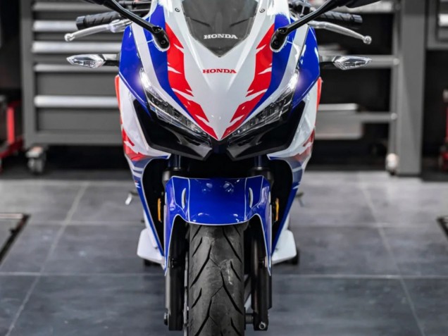 2022 White Red Blue Honda CBR400R Motorcycle Fairing Australia