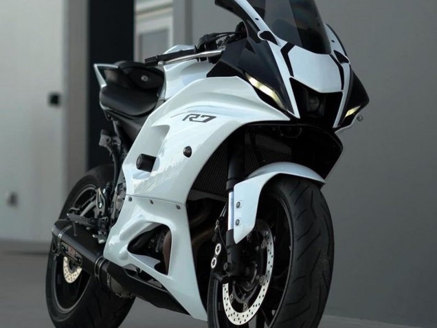 2021-2024 Glossy White Yamaha YZF R7 Motorcycle Fairings Australia
