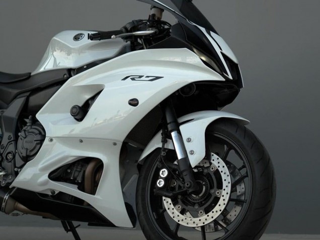 2021-2024 Glossy White Yamaha YZF R7 Motorcycle Fairings Australia