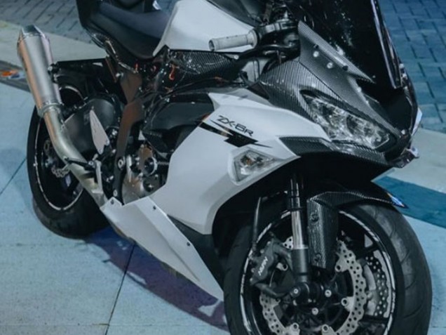 2019-2022 White Black Carbon Fiber Kawasaki ZX6R Motorcycle Fairings Australia