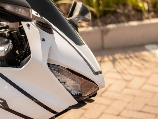 2017-2023 White with Black Stripe Fireblade Honda CBR1000RR Motorcycle Fairings Australia