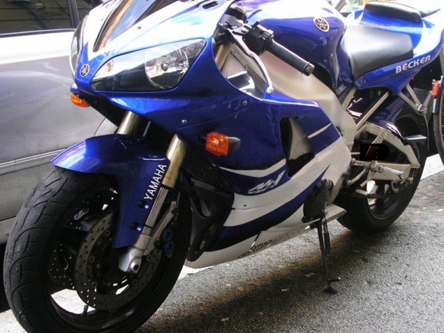 1998-1999 White Blue Black Yamaha YZF 1000 R1 Motorcycle Fairings Australia