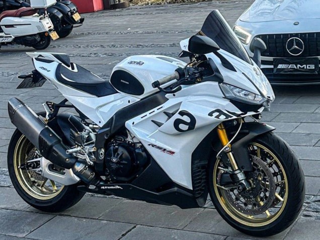 2021-2024 White Black Aprilia RSV4 1100 Motorcycle Fairings Australia